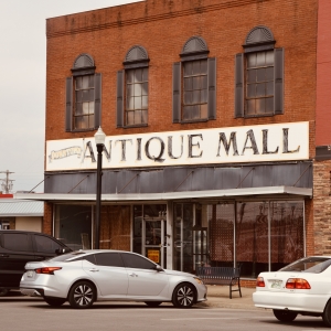 Historic Lebanon Square | 112 Public Square  Lebanon TN