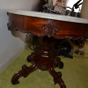 Cainsville Rd Lebanon TN Estate Auction Antique Marble Top Table