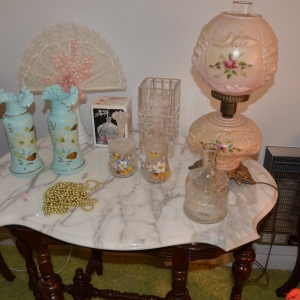 Cainsville Rd Lebanon TN Estate Auction Antique Glassware