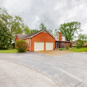 528 Crowell Lane  Lebanon TN