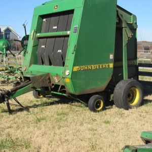 John Deere Hay Roller | John Deere 566 Hay Roller