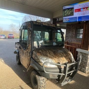 Kuboda | Kuboda RTV 1000 4x4 Cab Heat & Air, Diesel, Hydro Dump Bed 2400 Hours
