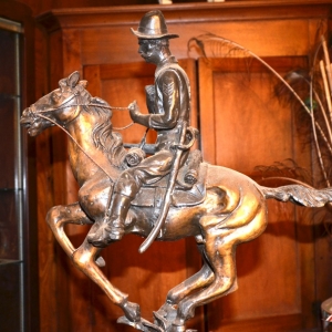 frontMcClanahanAuction44