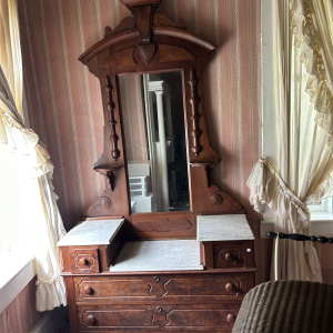 Antique 4 Drawer | Antique 4 Drawer