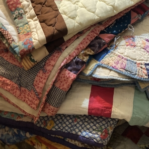 Assorted Machine & Hand Sewn Quilts