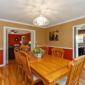 Lovely Colonial Home with Room to Roam | Easy flow floor plan, 17 Acres, lots of space for the entire family! 545 Puryears Bend Rd, Hartsville, TN