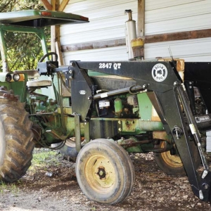Oliver 1750 | Oliver 1750 w Bush Hog 2847 OT Loader