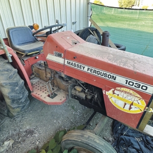 Massey Ferguson 1030 Tractor