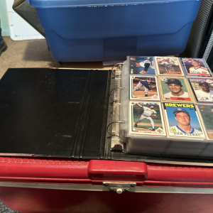 BaseballFootballTradingCards18Medium