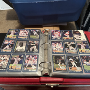 BaseballFootballTradingCards25Medium